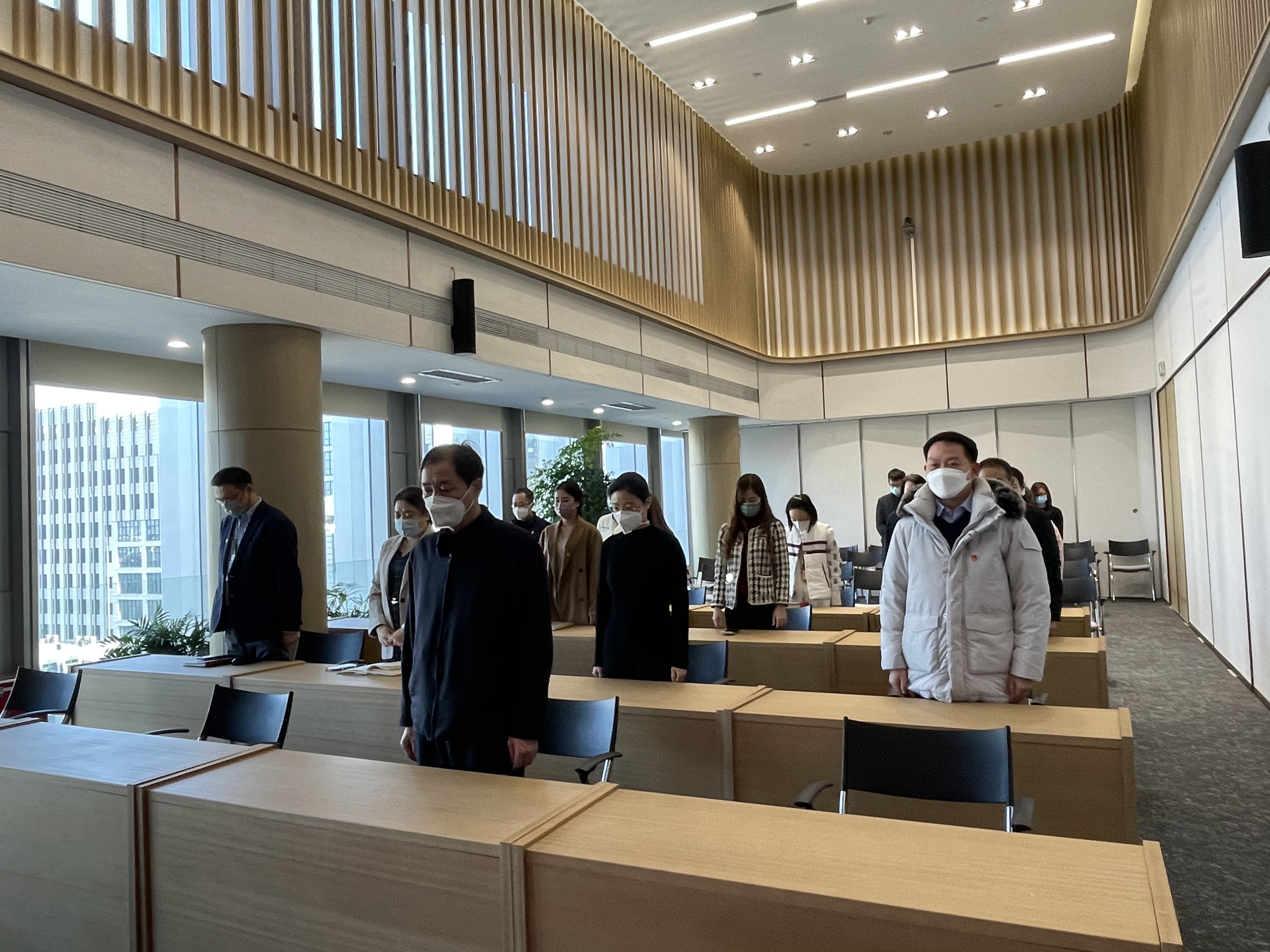 思念收获 继续遗志——亦庄人才集团党委组织收听收看江泽民同志追悼大会